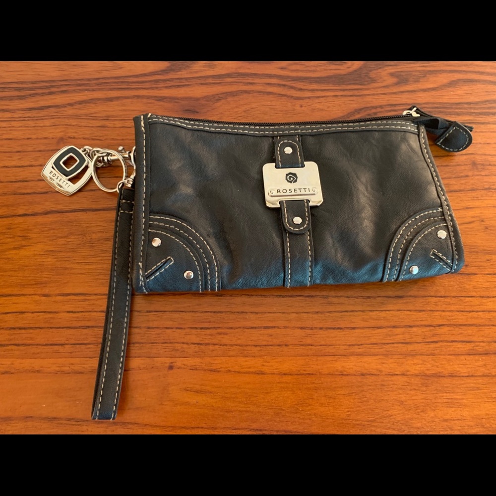 🛍👛 Rosetti Wristlet